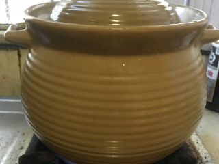 5、＃秋季要温补# 红糖姜枣膏,开大火煮开后，关小火熬制一个小时。