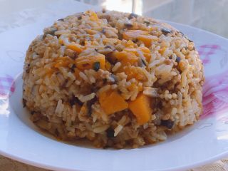 21、电饭煲南瓜香菇肉末焖饭,成品图
