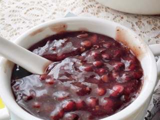 8、桂花红豆粥,没有干桂花的可以用桂花酱也可以，但味道可能不如干桂花浓郁。