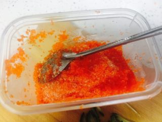 1、????鱼籽酱春卷????,我用的是做寿司用的那种 不醒 