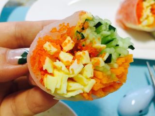 13、????鱼籽酱春卷????,真才实料 是吧