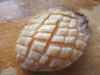 4、秋冬滋补篇:鲍鱼排骨山药汤(含鸡汤粉做法),对角再同样方式切花