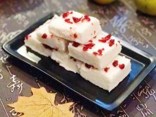 24、悠悠清香米蒸糕,酸酸甜甜的蔓越莓口味