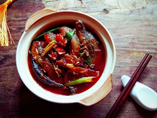 16、#中秋家宴集#    川香砂锅煨泥鳅,美食端上桌。