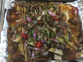 16、孜然羊腿肉,拌一下是这样子长相滴，全程无美图，实拍，闻到香味儿了吗？