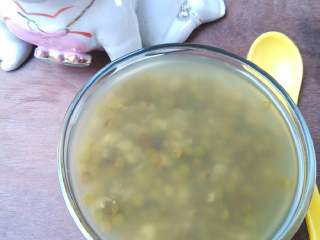 8、荷叶绿豆汤,冷藏后口感更佳哦