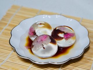 13、日料，改良版樱花水信玄饼,这样就有一种晕染的效果