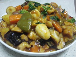 20、家庭版三汁焖锅,装盘，配上米饭????，味道棒棒哒！