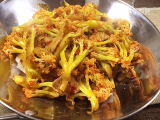 11、干锅菜花,菜花在最后上面。