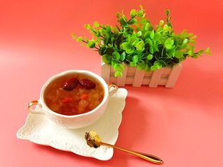 12、女人不可或缺的养颜羹,夏天冷藏更美味呢