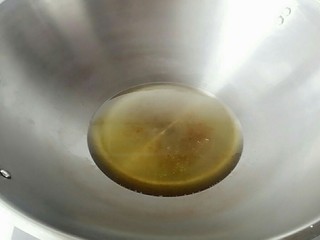 6、【啤酒鸭】,植物油加热