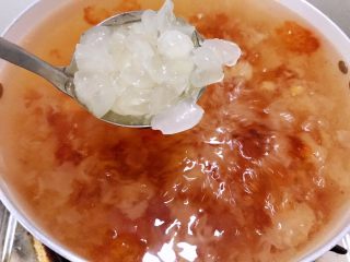 11、养颜羹,加入泡发好的皂角米