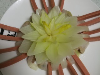 13、菜谱#佛手观音莲花白菜#(创建于16/11~2017),莲花????白菜摆放盘子中央。