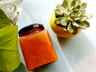 26、冰糖蜂蜜柚子茶,冬日的暖阳下，喝一杯暖暖的柚子茶，静听时光流逝的声音