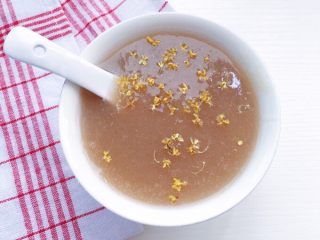 12、桂花雪梨莲藕羹,开动吧 冰镇的会比温温的好喝哟