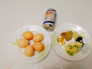 1、啤酒卤蛋,食材准备好