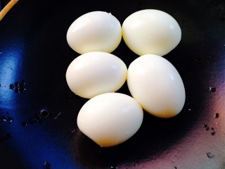 5、啤酒卤蛋,全部剥壳完