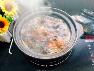 12、啤酒卤蛋,煮开后转中小火