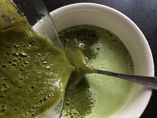 5、蔬果糊-47,把汁和糊混合在一起