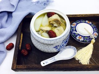 16、补气养阴 润肺止咳 竹荪鸡汤,成品图