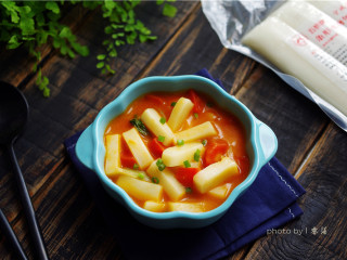 12、番茄年糕汤,【番茄年糕汤】做好啦。