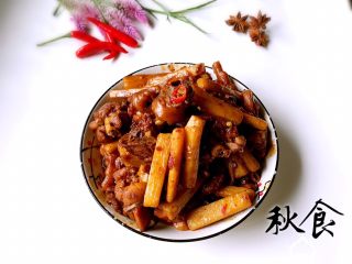 13、山药烧鸡,做好的鸡肉。