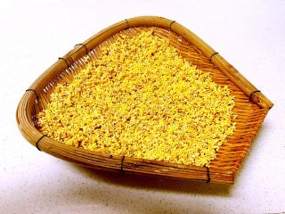 5、糖桂花,把桂花晾干