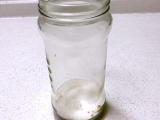 7、糖桂花,加入一层砂糖