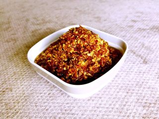 12、糖桂花,糖桂花做好了，糖桂花香味浓郁，香香甜甜，可以用来茶饮，也可以用来制作甜品和菜品！