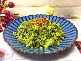 25、（两吃）莴笋叶蒸麦饭,可以吃饭了