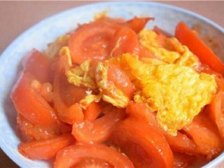 7、番茄炒蛋,出锅