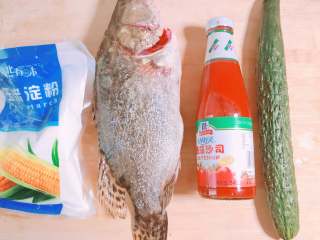 1、松鼠桂鱼,准备食材