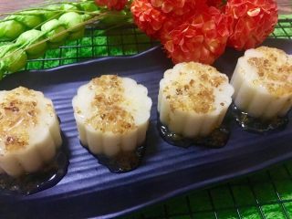 9、桂花山药糕,淋上糖桂花，根据自己的口味放多少都可以，成了，开吃