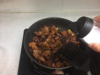 8、红烧牛肉(大白豆+小芒果版),但是还是要补充一点点点盐,用于提味,就像让这道菜更有精神一样