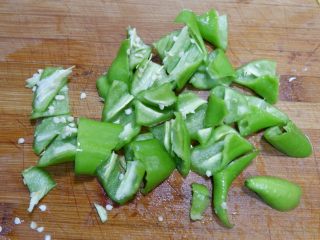 5、家庭快手版—辣炒大肠,切成滚刀块