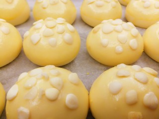 20、适合新手的一次性发酵酸奶小餐包,依次全部装饰好