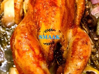 18、感恩节食谱-烤鸡（家庭版）,刚出炉的烤鸡