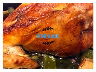 19、感恩节食谱-烤鸡（家庭版）,色泽油润，表皮金黄香脆