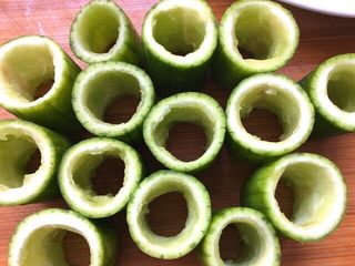 6、丝瓜肉盅,全部掏好备用