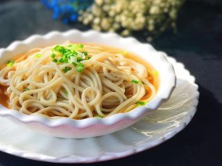 19、一碗面条+清汤寡水阳春面,再来一张成品图，????????