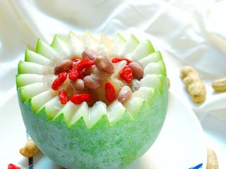 10、花生银耳冬瓜盅,成品。