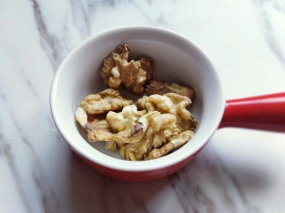 2、腊八节-腊八粥,核桃剥皮。