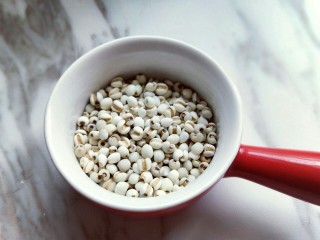 7、腊八节-腊八粥,薏米。