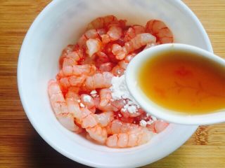 7、双笋炒虾仁（芦笋+玉米笋）,1勺料酒