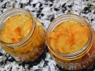 18、止咳清肺-杭白菊金枣果凝,然后再倒入熬煮好的果凝