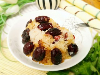 13、甑糕,这种若羌枣甜度高，口感好，都不用放糖，成品香甜软糯，非常好吃