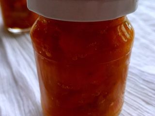 12、自做金桔柠檬茶,不只能止咳化痰,还是面包好伴侣,入冰箱冷藏,尽快吃完为好。