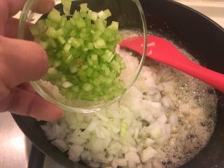 13、意大利肉酱面,再加西洋芹末