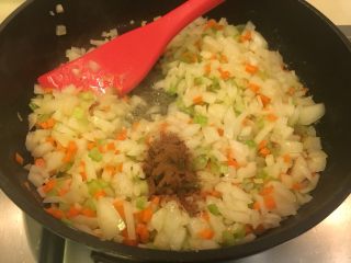 16、意大利肉酱面,加入肉桂粉