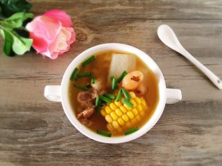 11、#午餐#白萝卜玉米排骨汤,营养又美味!